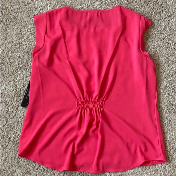 NWT Pink Sleeveless Top - Picture 3 of 3